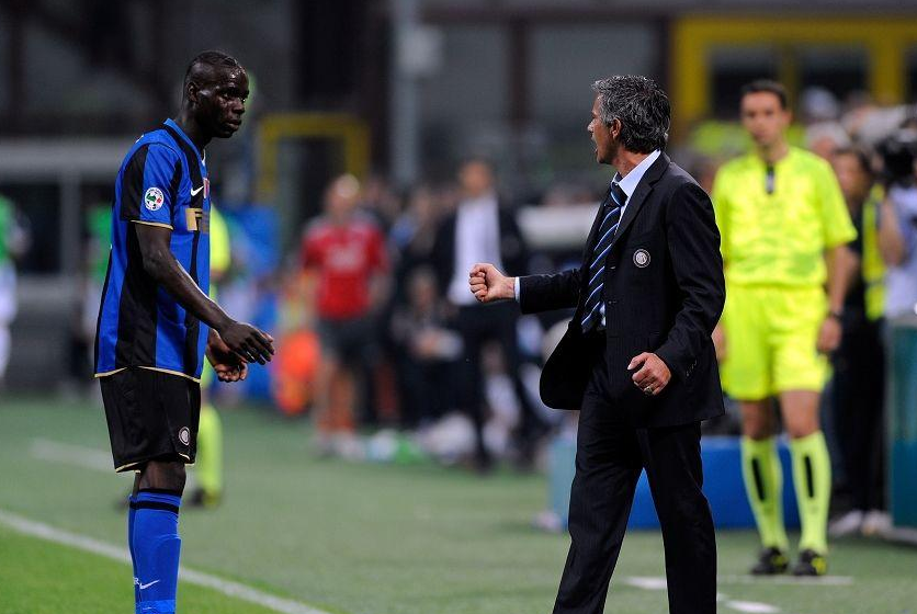 奇异果体育-冲刺阶段尤文图斯临场应变——足总杯节点到来，质疑声仍在，更衣室氛围转暖的简单介绍