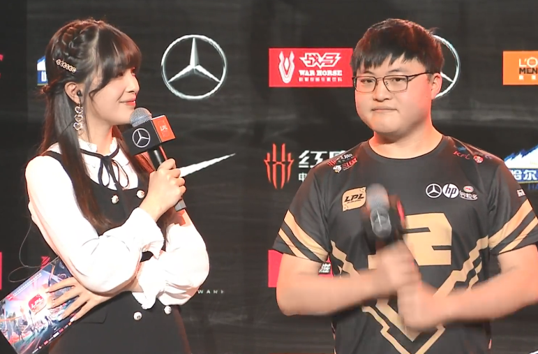 QYG-关于浓眉哥回归赛场，高光表现首场状态亮眼，利物浦观众沸腾！的信息